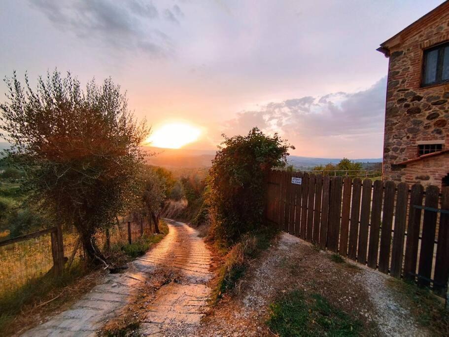 Casa Vacanza In Casale Vicino Orvieto Ficulle Exterior photo
